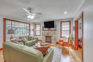 Walk to Oaklawn Racetrack Hot Springs Getaway! - 0