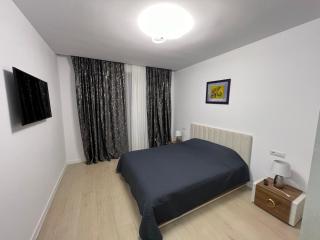Mamaia Suite-Lake On Apartment - 9