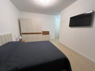 Mamaia Suite-Lake On Apartment - 5