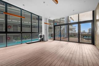 Complete Host STK Apartments - 1