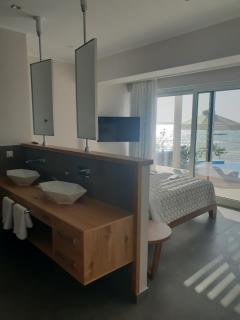 Paralia Luxury Suites - Agios Stefanos - 1