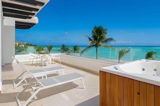 Punta Palmera Beach Front with private cold jacuzzI - Punta Cana - 0
