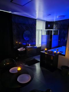 La Suite Gold Jacuzzi - 4