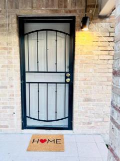 Retro Place - 2 bedroom & 1 bathroom - GREAT VALUE - Eagle Pass - 8