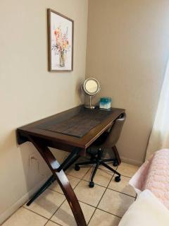 Retro Place - 2 bedroom & 1 bathroom - GREAT VALUE - 5