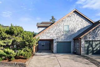 Lakeshore Retreat - Rockaway Beach - 5