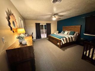 Casa Uva Beautiful Family House Retreat with pool and views - 4