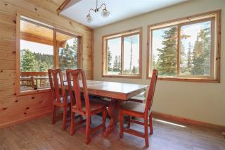 Cabin On The Rocks - Duck Creek Village - 3