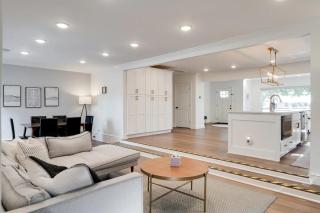 Modern cozy residential home local experience - 3