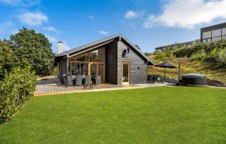 Amazing Home In Glesborg With Kitchen - 1