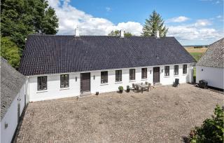 Awesome Home In Assens With Kitchen - Assens - 0