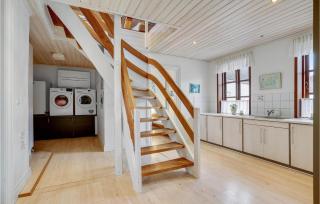 Awesome Home In Assens With Kitchen - Assens - 3