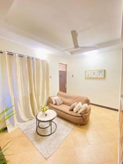 Cozy Lounge - Dar es Salaam - 0