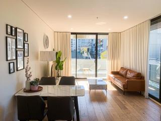 Stunning 2 Bedroom Apt at Waterloo - Sydney - 9