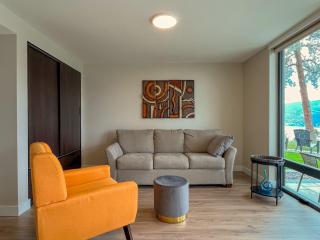 Kelowfornia Lakeview Retreat - Kelowna - 9