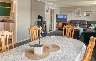 4 Bedroom Beautiful Home In Lindesnes - Homme - 1