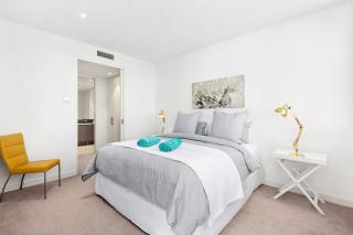 Azure Bliss luxe with water views walk to beach - Safety Beach - 5