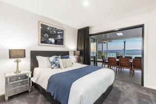 Ellerina Sea Vista Stunning views pool sauna and alfresco entertaining - Mount Martha - 1