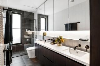 Studio One - Luxe Apartment, across from beach, walk to local shops - 9