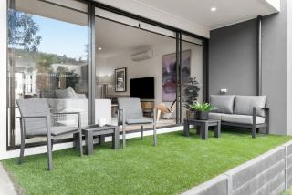 Anchorage Villa - Chic, Pet Friendly by Marina - 5