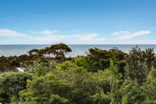 Byron by the Beach - Luxe, Heated Pool, Spa, Water views, Walk to Beach - Mount Martha - 7