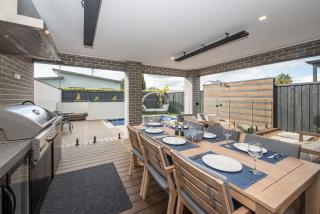 Casa de Praia Luxe by the Bay with Gas Heated Pool - 8