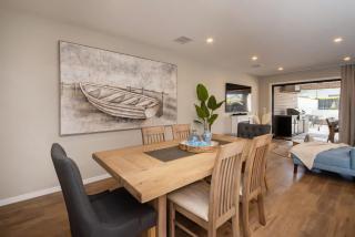 Casa de Praia Luxe by the Bay with Gas Heated Pool - Safety Beach - 4