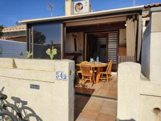 Villa Climatisée Proche Plage, Idéale Famille, Parking Privé, Lave-linge, Lave-vaisselle - FR-1-796-27 - Gruissan - 0