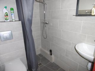 T2 cabine climatisé avec piscine, parking privé, proche port et commerces, idéal 4-5 pers. - FR-1-796-9 - 4