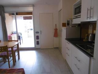 T2 cabine climatisé avec piscine, parking privé, proche port et commerces, idéal 4-5 pers. - FR-1-796-9 - Gruissan - 2