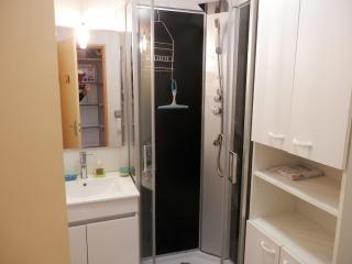 T2 RDC avec Terrasse, Piscine & Parking - Proche Vieux Village de Gruissan - FR-1-796-20 - 2