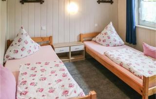 2 Bedroom Gorgeous Apartment In Bandow - 1