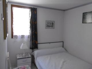 **Gruissan : Villa Climatisée, 6 Pers, Piscine, Accès Direct Plage, Parking, Commerces Proches** - FR-1-796-53 - Gruissan - 2