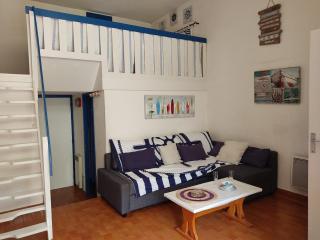 **Gruissan - T2 Cabine Mezzanine - Côté Village - 6 pers - Parking Privé - Proche Plages** - FR-1-796-63 - Gruissan - 0