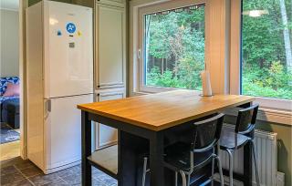 Lovely Home In Hishult With Wifi - 3