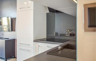 Nice Apartment In Darlowko With Wifi - 2