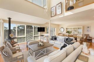 Hamptons Retreat - Stunning Panoramic Water Views and Pool - Mount Martha - 4