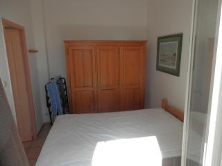 Villa Climatisée à Gruissan, Proche Plage Grazel, 6 Pers, Parking Privé, Terrasse, Équipée - FR-1-796-70 - 3
