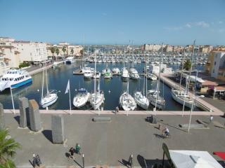 Villa Climatisée à Gruissan, Proche Plage Grazel, 6 Pers, Parking Privé, Terrasse, Équipée - FR-1-796-70 - Gruissan - 1
