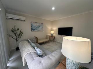 1 Sparkling Sanctuary Joondana 3BRGarage - 3