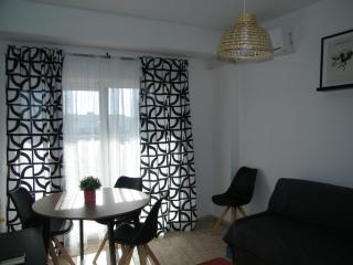 Apartamento en Playa de Gandía con vistas al mar, 1 dormitorio, piscina, tenis, a/a, se aceptan mascotas - ES-314-21 - Gandía - 2