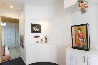 民宿 飛 西成区三层120平独栋日式别墅 免费停2台车 4卧室7床和36平的超大客厅 地铁2站5分钟可到难波或者天王寺 走路 4分钟可到花園町地铁站 - 6