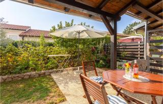 Nice Apartment In Omisalj With Wifi - Omišalj - 1