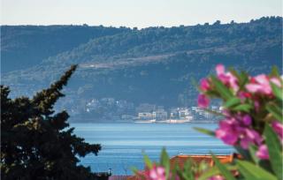 Stunning Apartment In Kastel Stari - 3