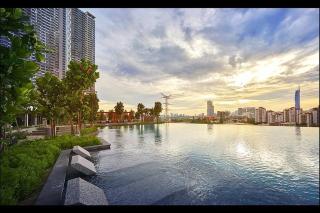 TrxKlccPavVelo, MrtLrt, 13PAX, 4R2B, KLCCPavTRXVelocity X MrtLrt X 13PAX X 4R2B X Free 4CPark - Kuala Lumpur - 4