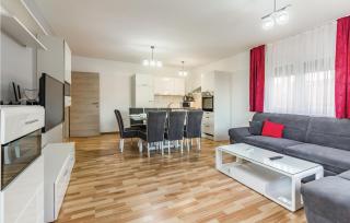 Three-Bedroom Apartment In Medulin - 0