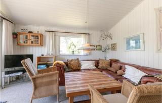 Three-Bedroom Holiday Home In Aakirkeby - Vester Sømarken - 1
