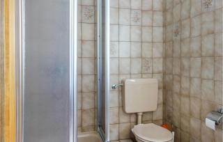 3 Bedroom Awesome Apartment In Breuna - Breuna - 2