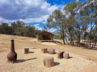 the YellowBoxWood Heathcote - Echidna Ridge and Emu Valley Tents x 2 - - 4