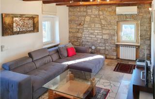 Awesome Home In Momjan - Momjan - 9
